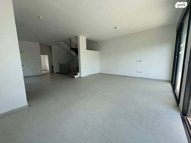 דו משפחתי, מזכרת בתיה