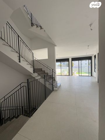 דו משפחתי, מזכרת בתיה