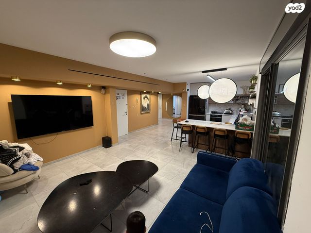 דירה, קטיף, נתיבות מערב, נתיבות