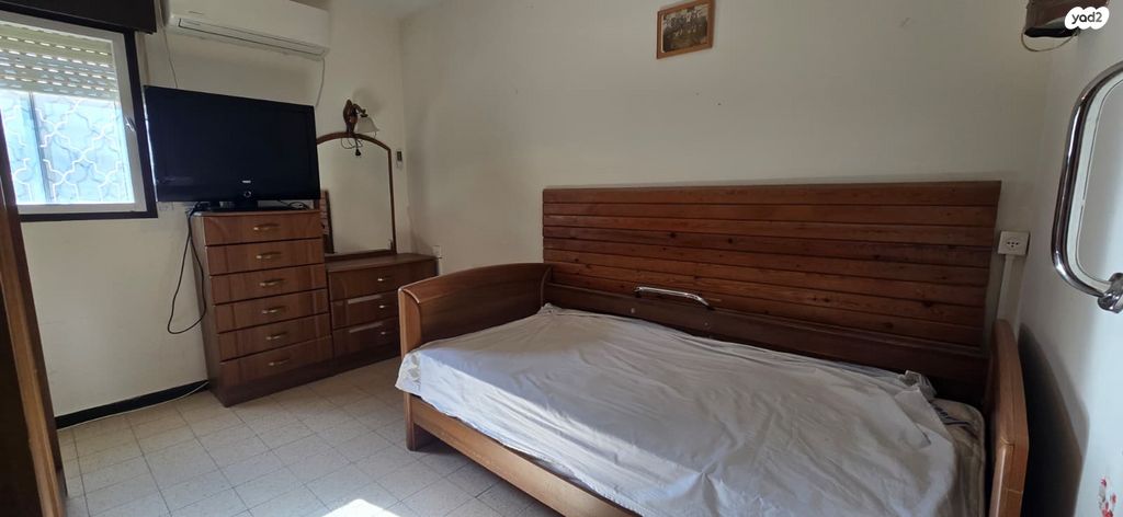 דירה, עובד לדיז'נסקי 10, אושיות, רחובות