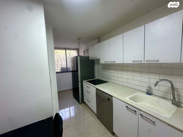 גבעת התחמושת 2