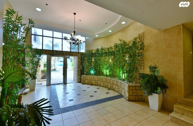 דירה, משה דיין, נווה סביון, אור יהודה