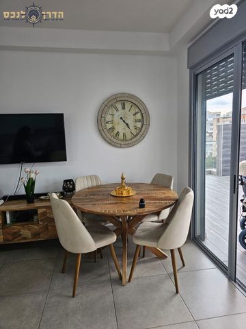 גג/ פנטהאוז, רובע ה', אשדוד