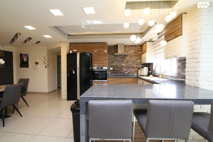 גג/ פנטהאוז, החרוב, רמת בגין, טירת כרמל