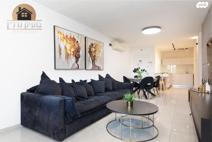 גבעת התחמושת 12