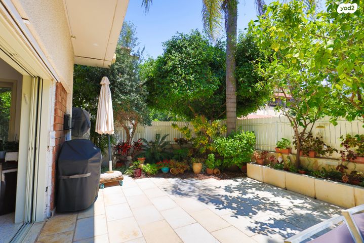 דו משפחתי, הרצליה הירוקה, נווה עובד, הרצליה