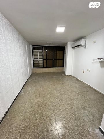 דירה, יצחק בן צבי, אשכול, רמלה