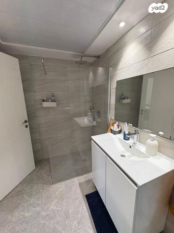 דירה, דרך דון יצחק אברבנאל 9, רמת אפרים, נתניה