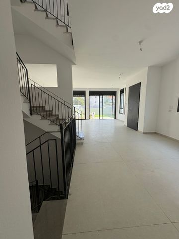 דו משפחתי, מזכרת בתיה