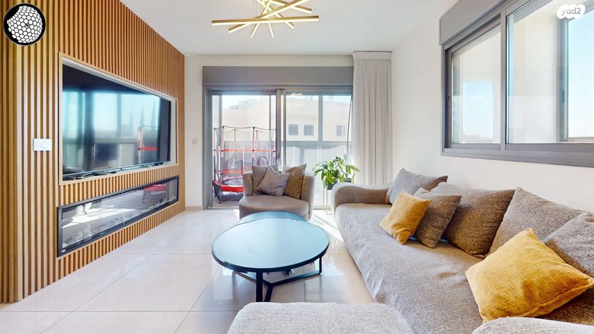 דירה, יצחק שמיר, גבעת הרקפות, קרית ביאליק