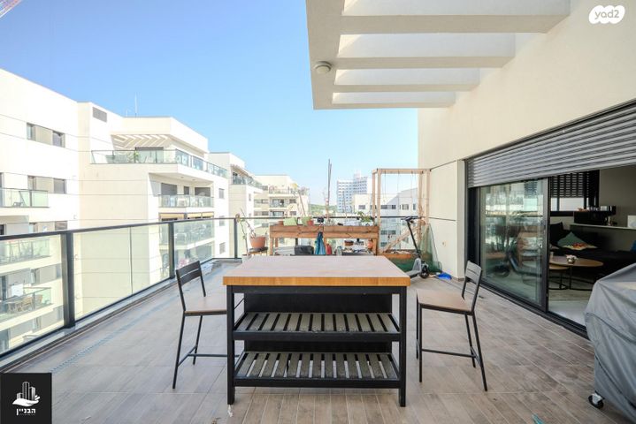 לה גווארדיה 53