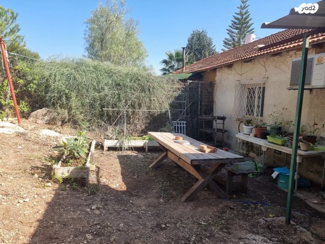 דו משפחתי, כרמים, שריגים