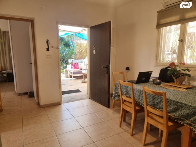 דו משפחתי, כרמים, שריגים