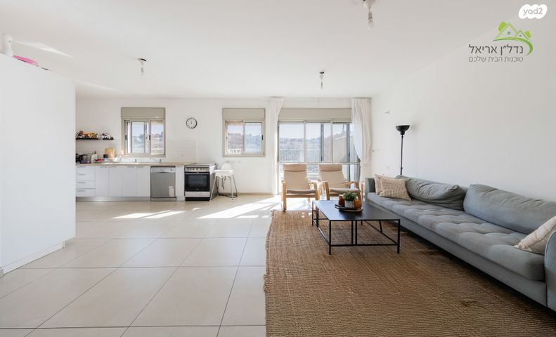 דירה, גפן 6, לשם, עלי זהב