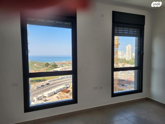 דירה, נעמי שמר, דרום חדש, פארק הים, בת ים