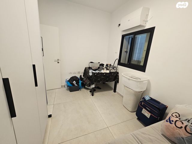 דירה, ליאונרדו דה וינצ'י 12, גני שרונה, קרית הממשלה, תל אביב יפו