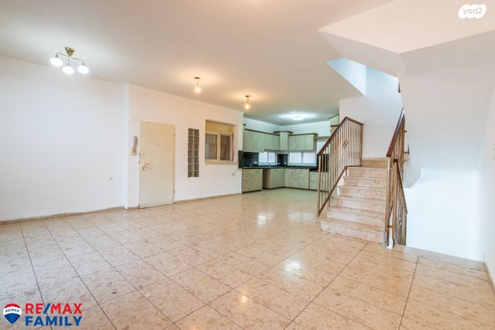 בית פרטי/ קוטג', בעל שם טוב 7, קרית אתא