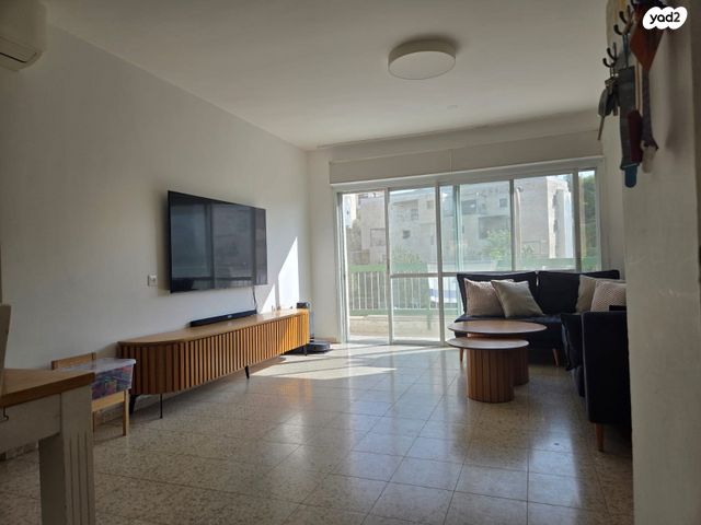 דירה, הנחלים, מודיעין מכבים רעות