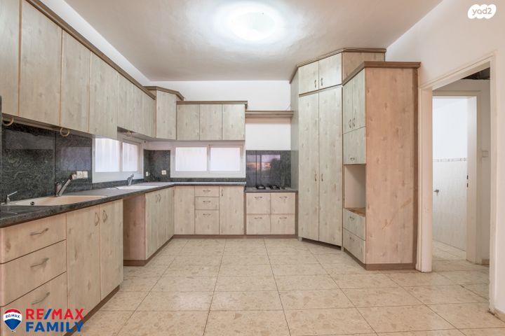 בית פרטי/ קוטג', בעל שם טוב 7, קרית אתא