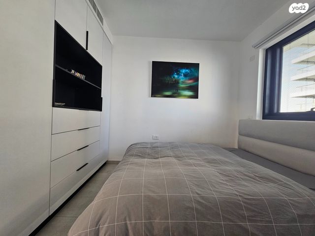 דירה, ליאונרדו דה וינצ'י 12, גני שרונה, קרית הממשלה, תל אביב יפו