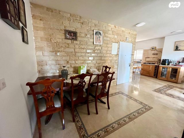 דירה, בר גיורא, קזן, רעננה