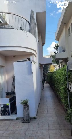 דו משפחתי, נחל שורק 14, נווה ניצנים, כפר יונה