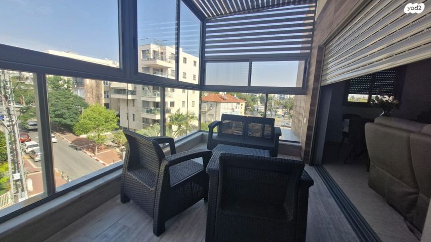 דירה, ראובן לרר, מרכז מערבי, נס ציונה