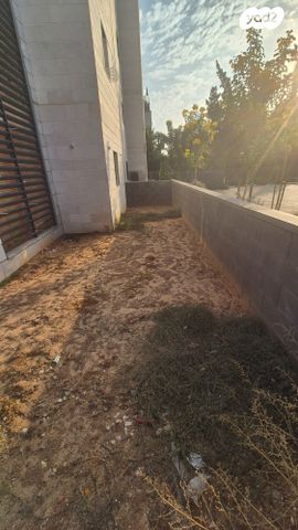 דירת גן, אדמונית, גני אביב, לוד