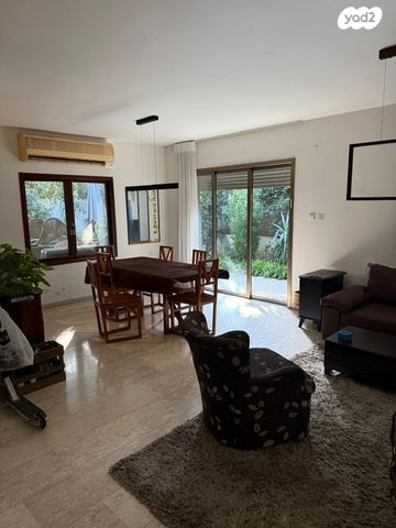 בית פרטי/ קוטג', לסטר/רבוצקי, רעננה