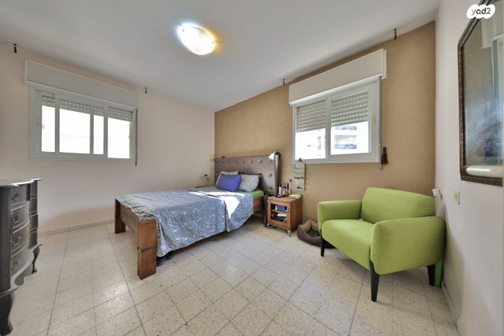 דירה, מנחם בגין 16, נווה גנים, קרית מוצקין