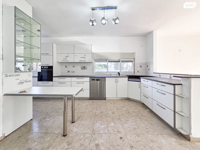 בית פרטי/ קוטג', שדרות הרצל, קרית ים א', קרית ים