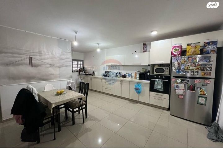 דירה, מעפילי אגוז 24, נווה חן, תל אביב יפו