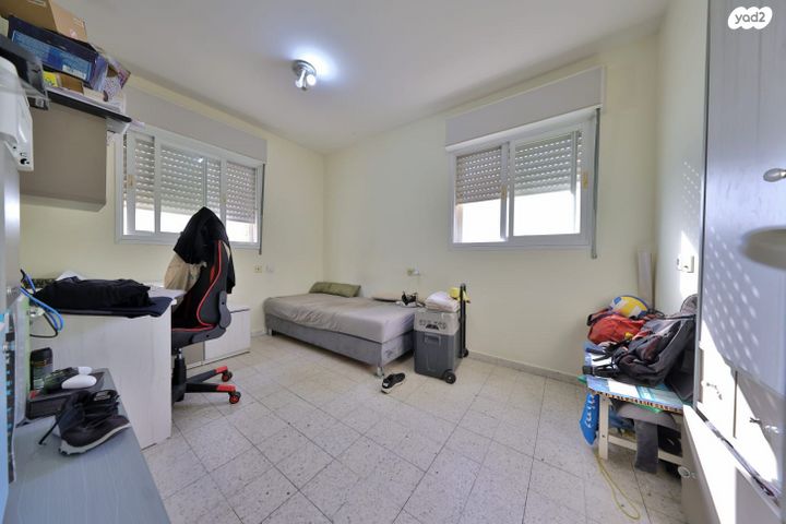 דירה, מנחם בגין 16, נווה גנים, קרית מוצקין