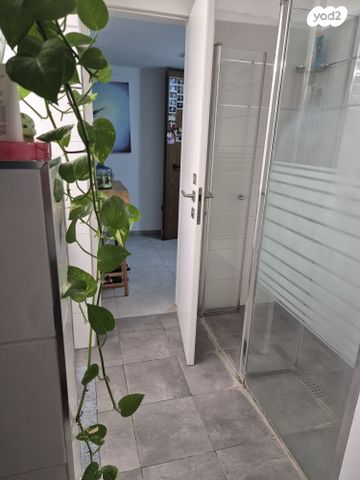 דירה, חרוזים, רמת גן