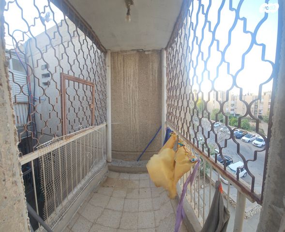 דירה, שכונה ב', באר שבע