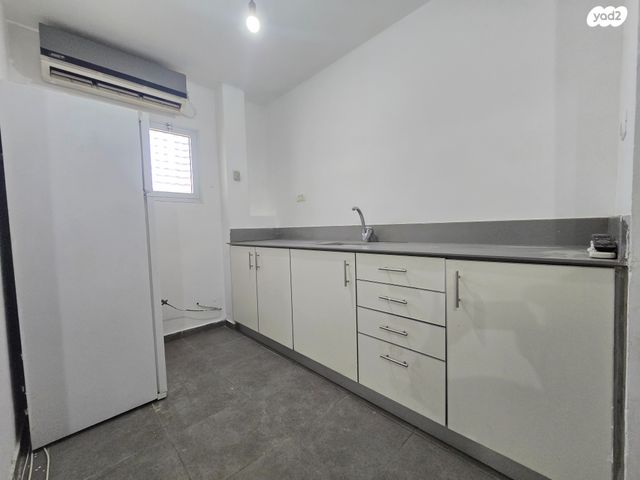 דירה, יצחק רגר, שכונה ד', באר שבע