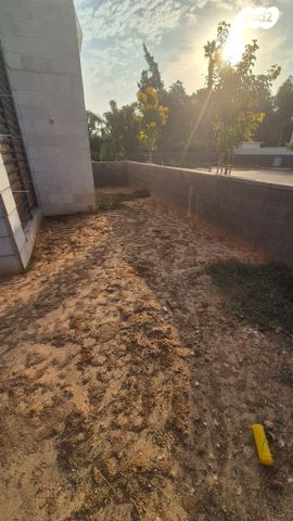 דירת גן, אדמונית, גני אביב, לוד