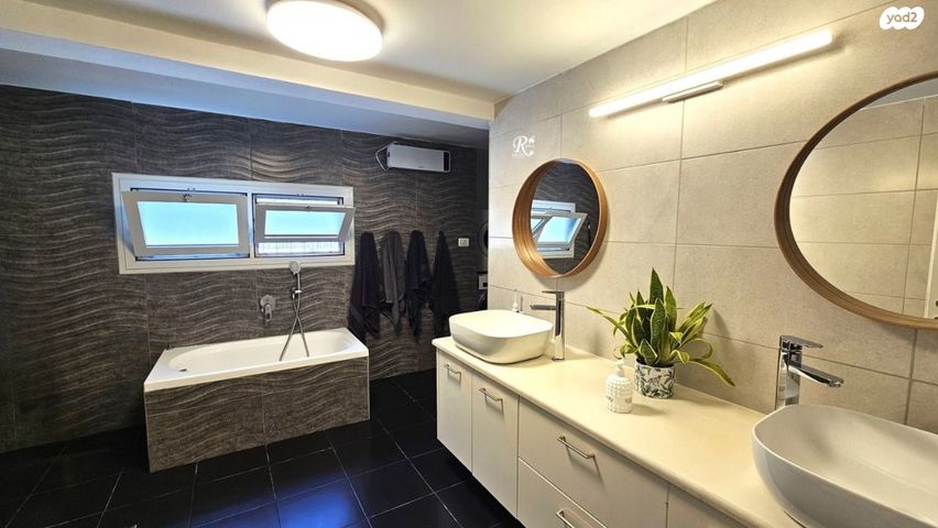 בית פרטי/ קוטג', סביון, סביון