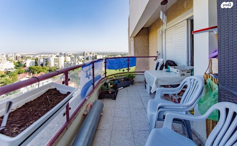 דירה, הוברמן, שיכון מפ"ם, פתח תקווה