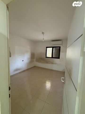 דירה, בלפור 17, שכונה א', באר שבע