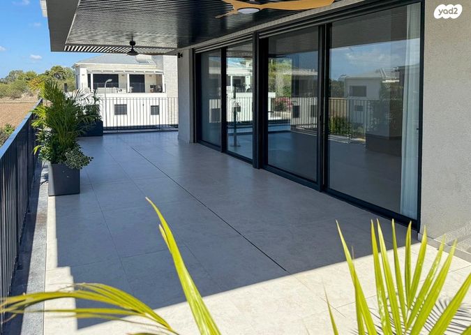 גג/ פנטהאוז, קרית טבעון