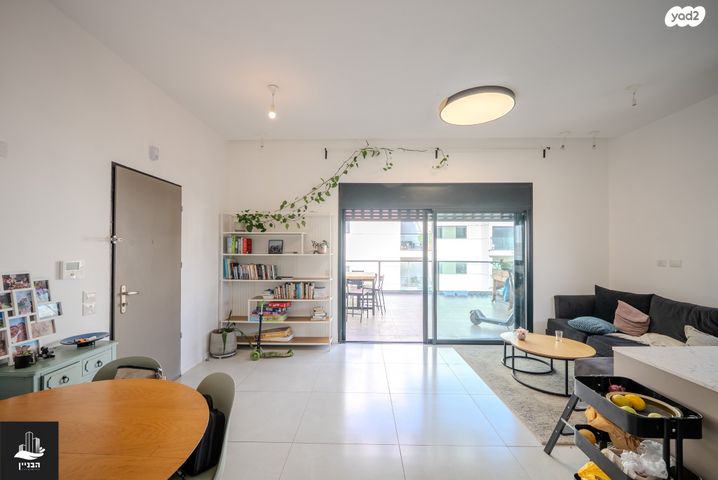 גג/ פנטהאוז, לה גווארדיה 5, מונטיפיורי, הרכבת, תל אביב יפו