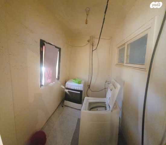 דירה, שכונה ב', באר שבע