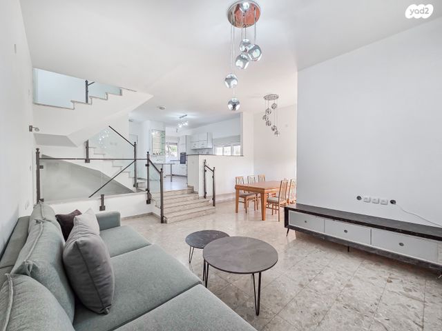 בית פרטי/ קוטג', שדרות הרצל, קרית ים א', קרית ים