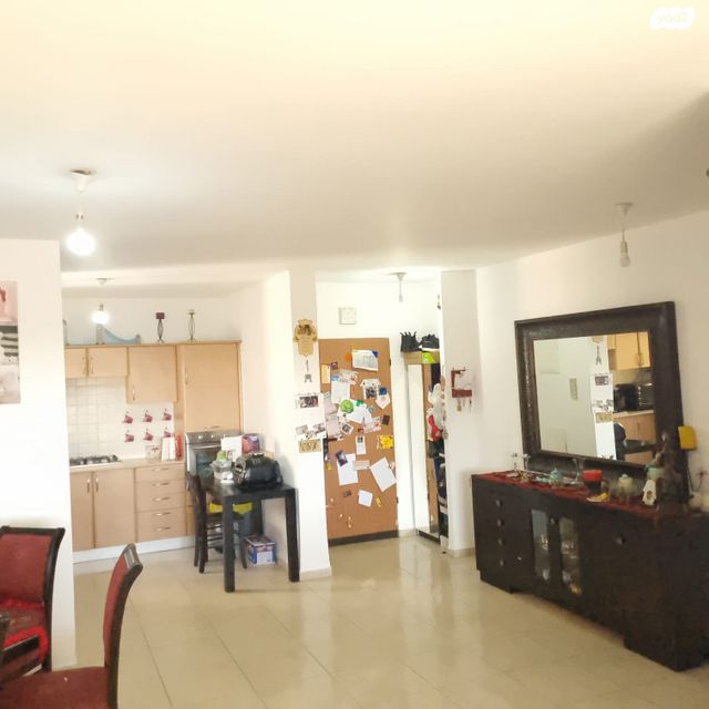 דירה, דרך יצחק בן ארי 8, רחובות החדשה, רחובות