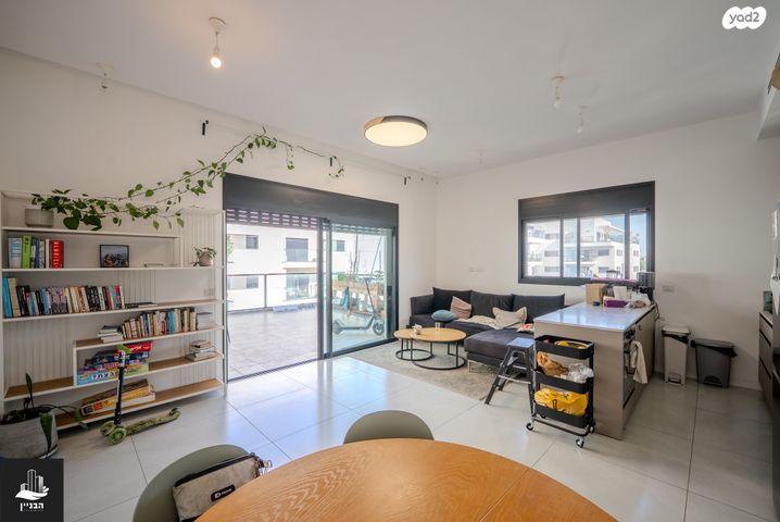 גג/ פנטהאוז, לה גווארדיה 5, מונטיפיורי, הרכבת, תל אביב יפו