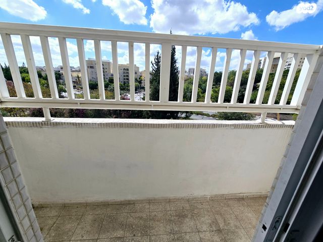 דירה, יסמין 22, האירוסים, כרמיאל