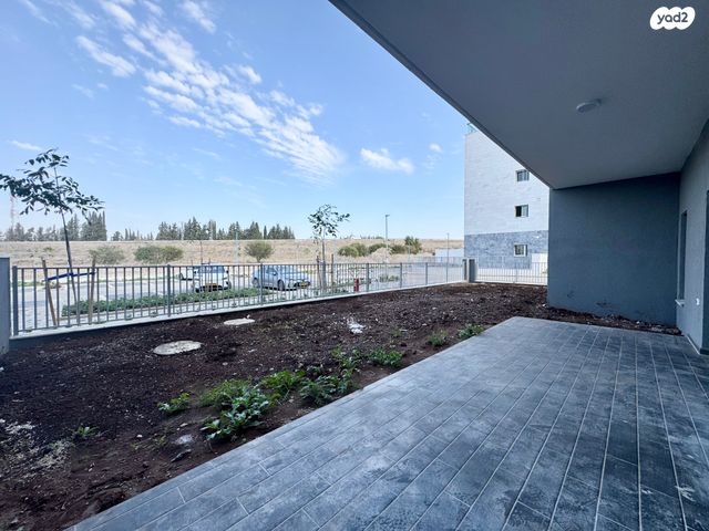 דירת גן, יצחק שמיר, עפולה הצעירה, עפולה