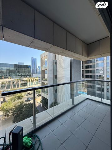 ניסים אלוני 7