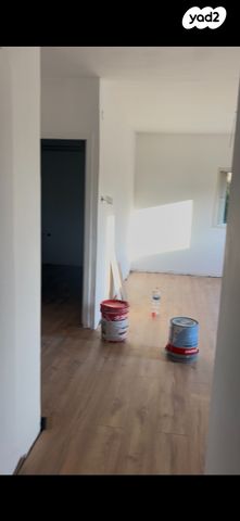 יחידת דיור, רימון, בת חן, בת חן